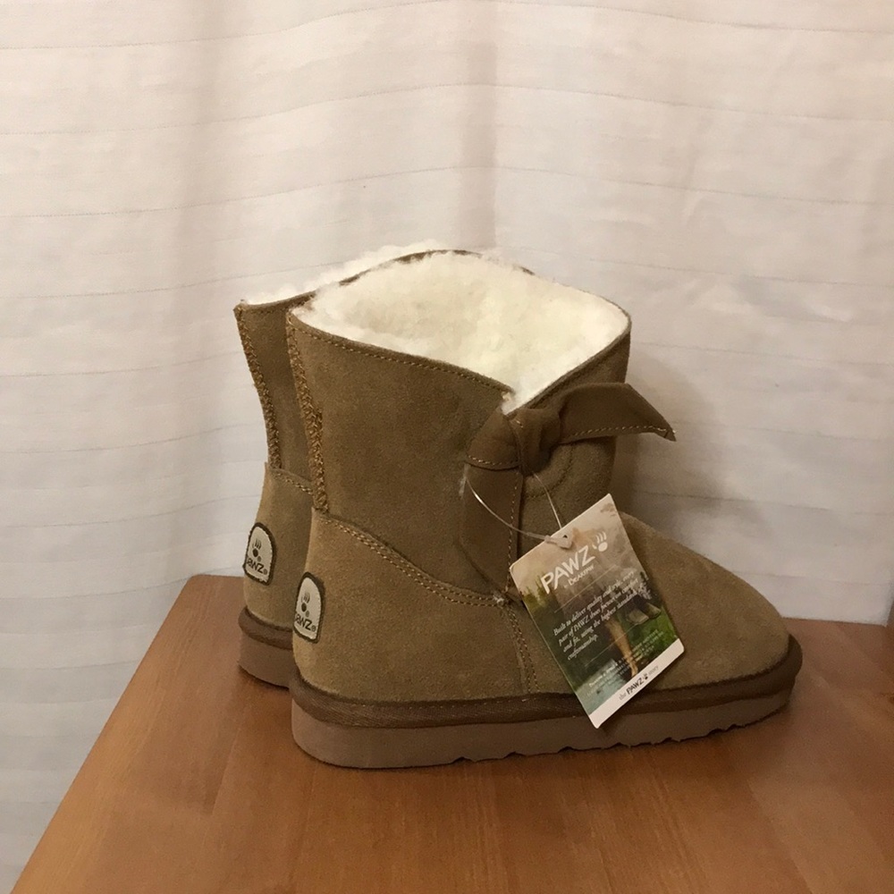 Pawz boots